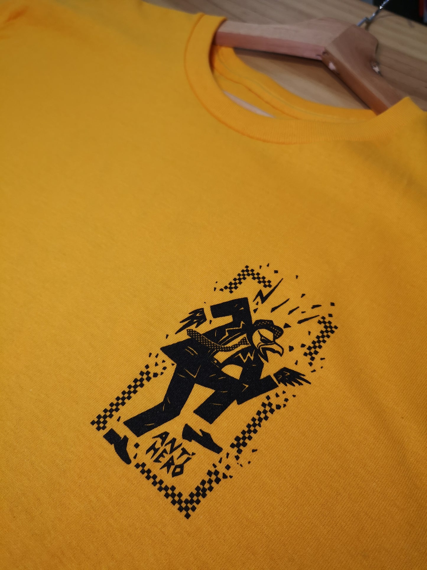 Camiseta Rude Bwoy Amarillo - Antihero